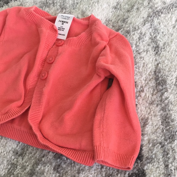 ⚡️$4 FLASH SALE⚡️ Cardigan Baby Girl 3-6 - Picture 2 of 6